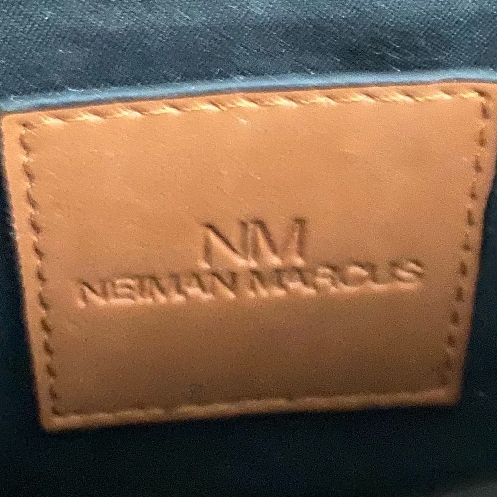 Neiman Marcus leather bag color brown chain gold strap condition used - Picture 8 of 14